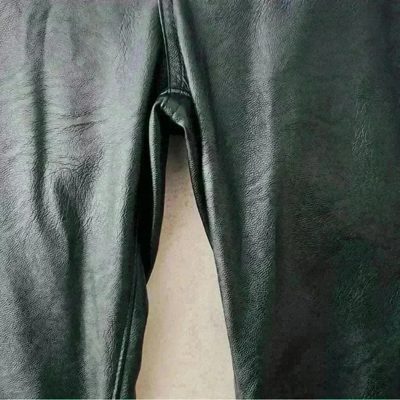 BLANKNYC 31 Womens Faux Leather Bold Mob Wife Body Con Dancing Flirty Retro Pant - Picture 5 of 11